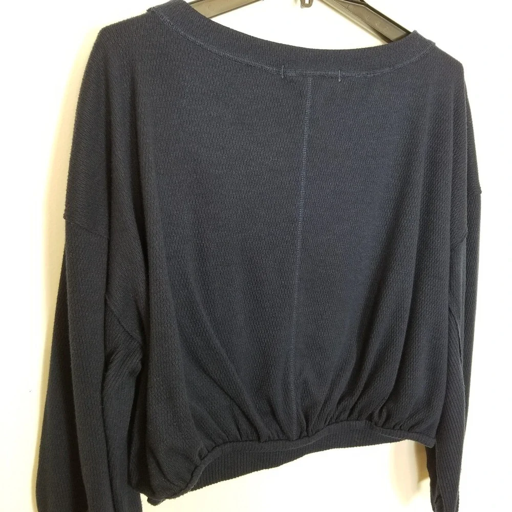 Free People Cuddle Bubble Long Sleeve Slouchy Fit Top‎ Sweater Sz M Navy
